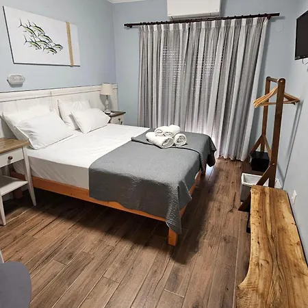 Апартаменты Aria's House & *