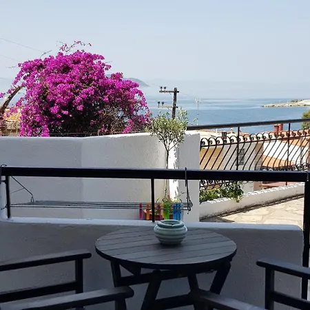 Apartment Aria's House & Neos Marmaras