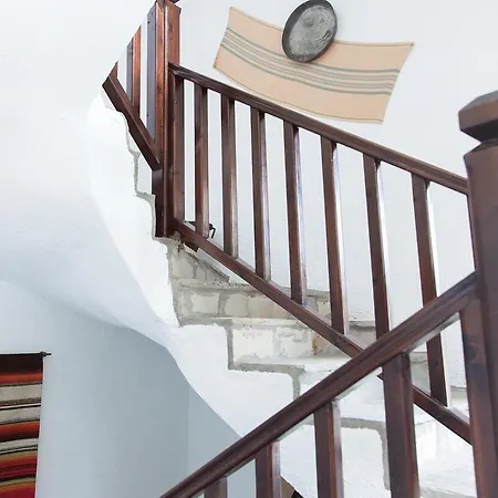 Aria's House & Apartment