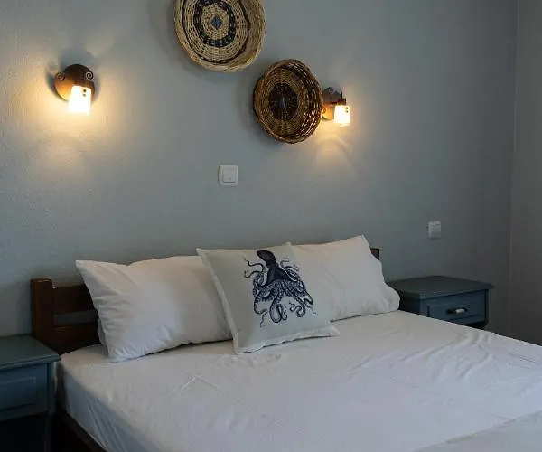 Aria's House & * Neos Marmaras