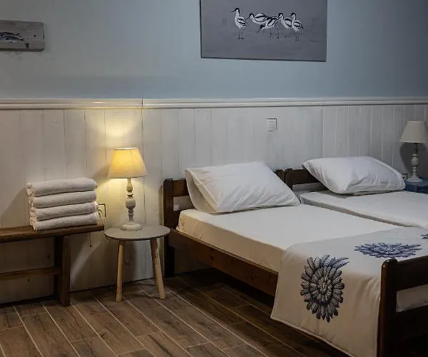 Aria's House & Neos Marmaras