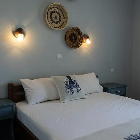 Aria's House & * Neos Marmaras