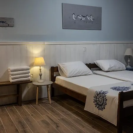 Aria's House & Neos Marmaras